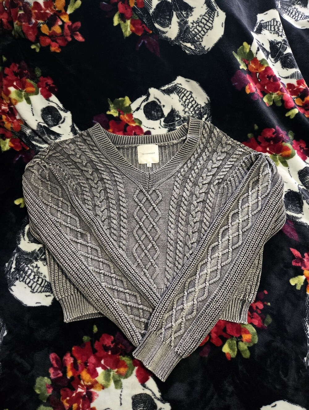 Cable Knit Women's Sweater - Gray
